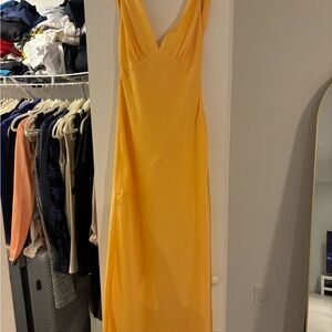 Elegant Yellow Sleeveless Dress